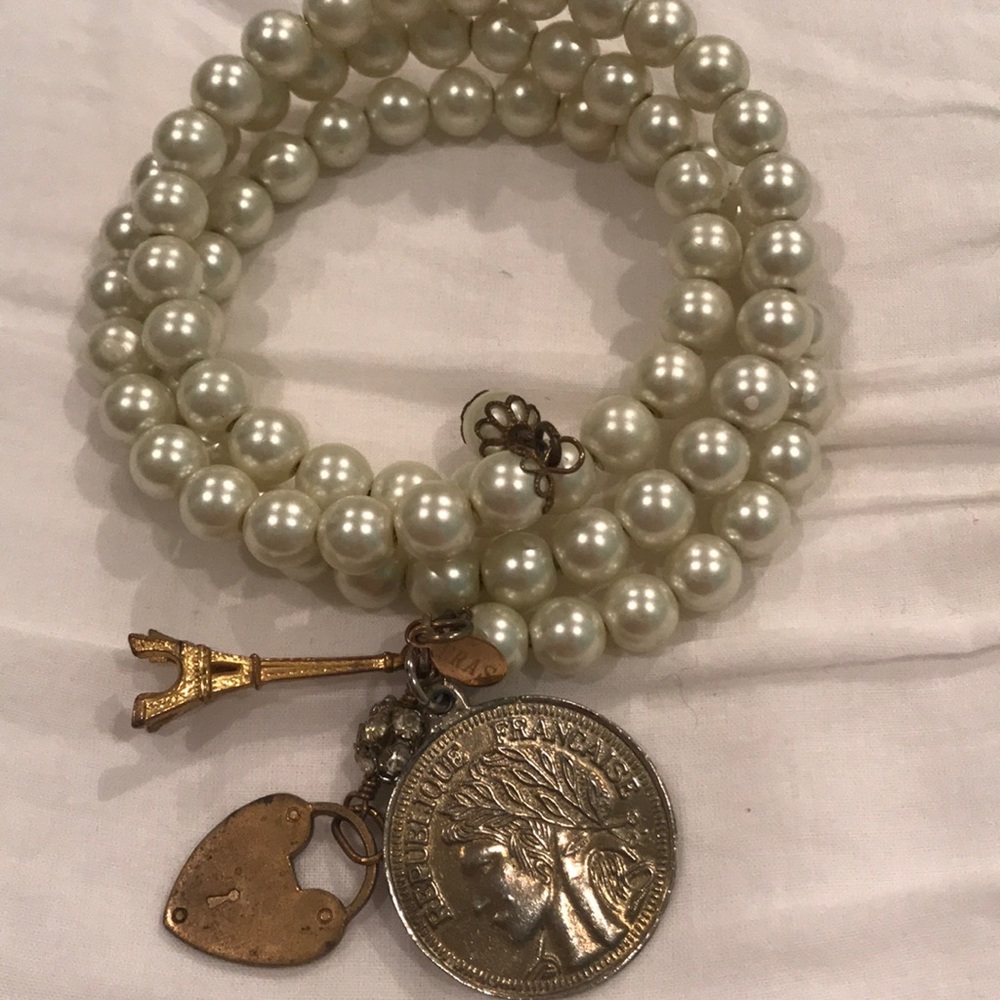 Bracelet